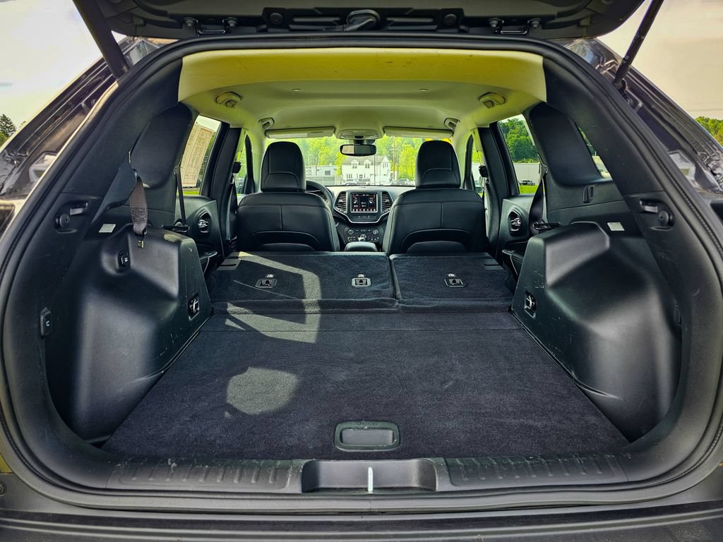 Certified 2022 Jeep Cherokee Latitude Lux AWD/4WD image 37