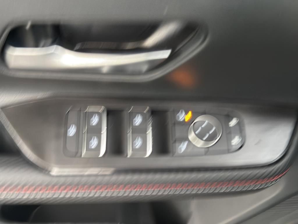 New 2026 Nissan Kicks SR image 18