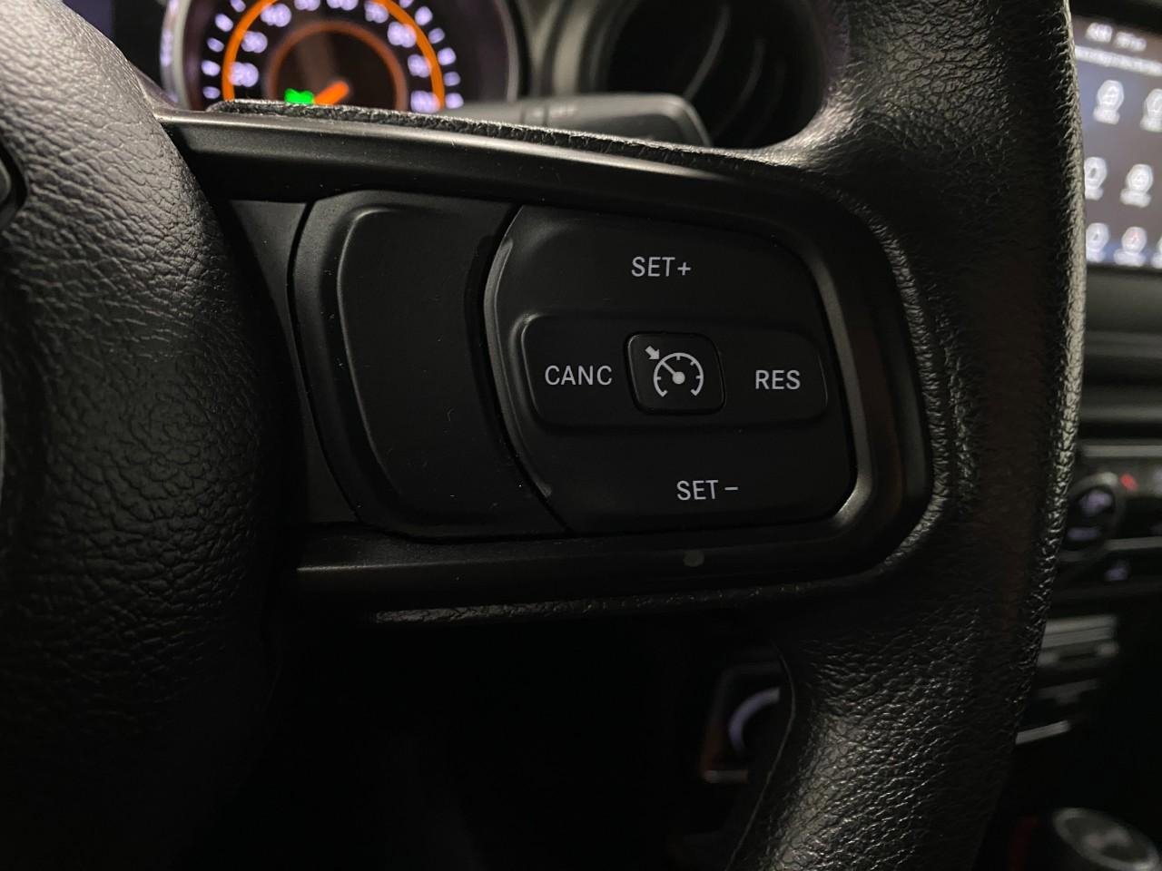 Used 2023 Jeep Wrangler Unlimited Sport image 17