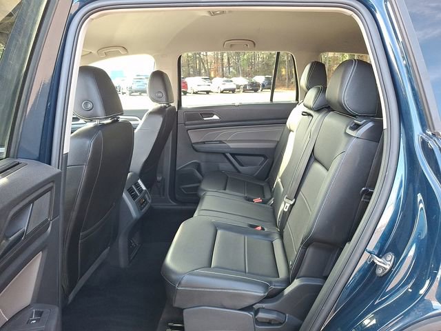 Used 2023 Volkswagen Atlas SE w/ Black Wheel Package image 13