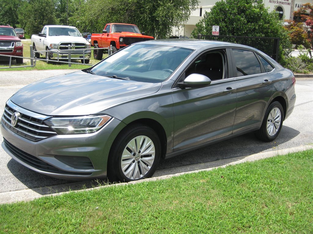 Used 2019 Volkswagen Jetta S image 3