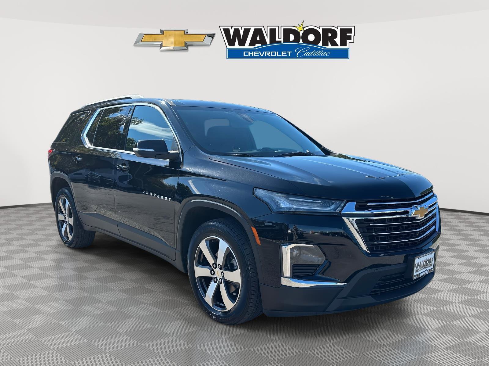 Used 2023 Chevrolet Traverse LT w/ LT Premium Package
