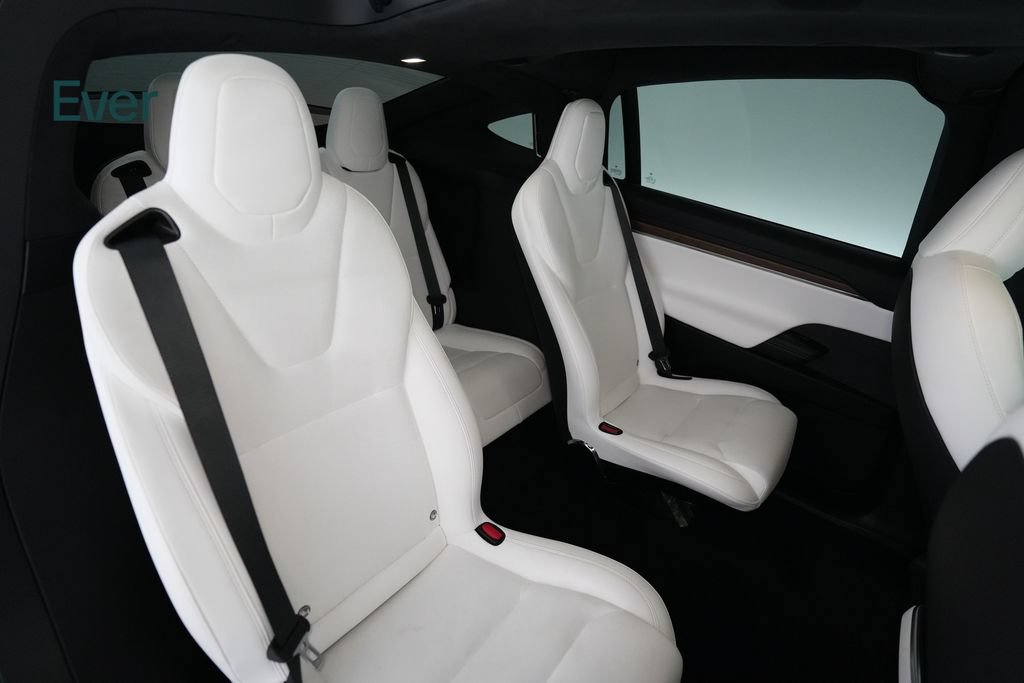 Used 2023 Tesla Model X AWD/4WD image 5