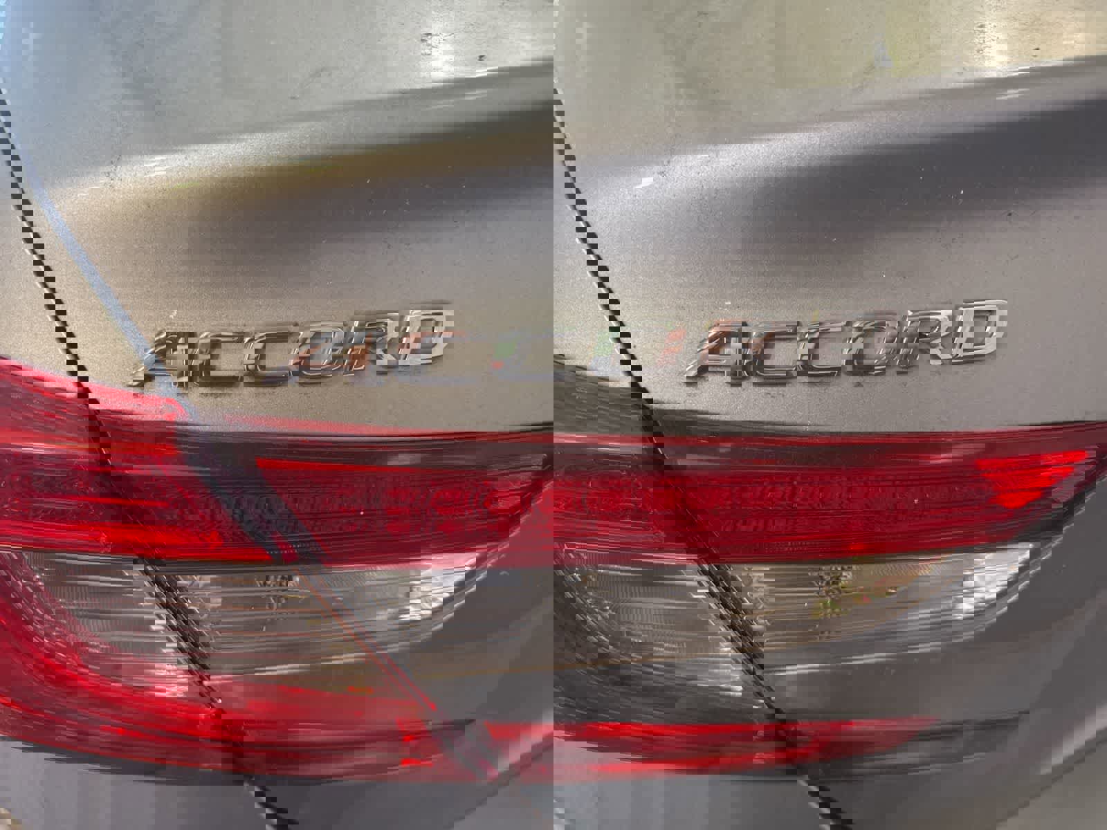 Used 2018 Honda Accord EX-L image 11