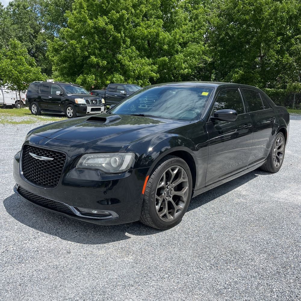 Used 2016 Chrysler 300 S RWD image 2