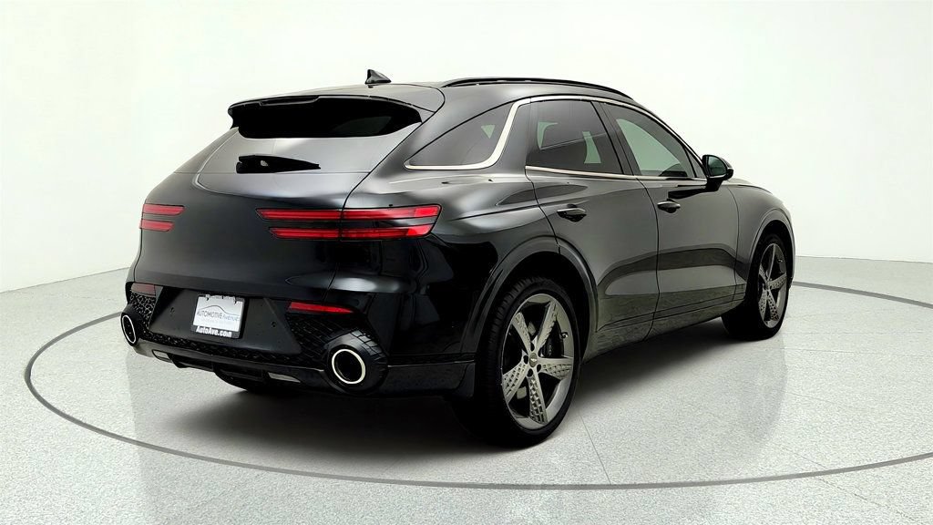 Used 2025 Genesis GV70 3.5T Sport w/ Sport Advanced Package AWD/4WD image 5
