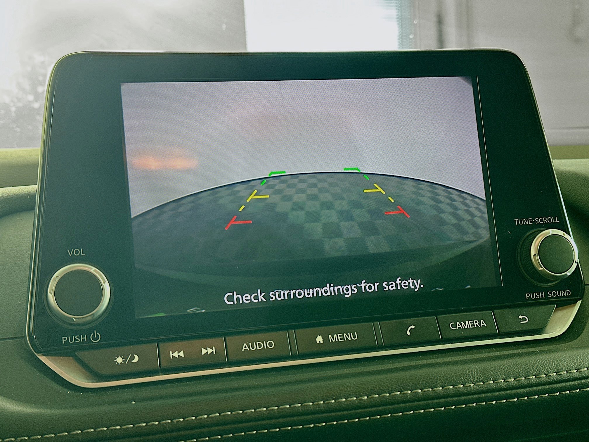 Used 2023 Nissan Rogue S AWD/4WD image 22