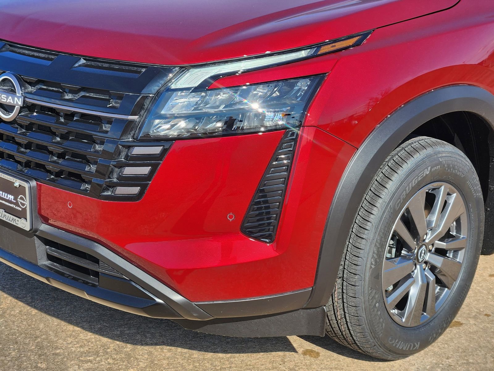 New 2026 Nissan Pathfinder SV image 9