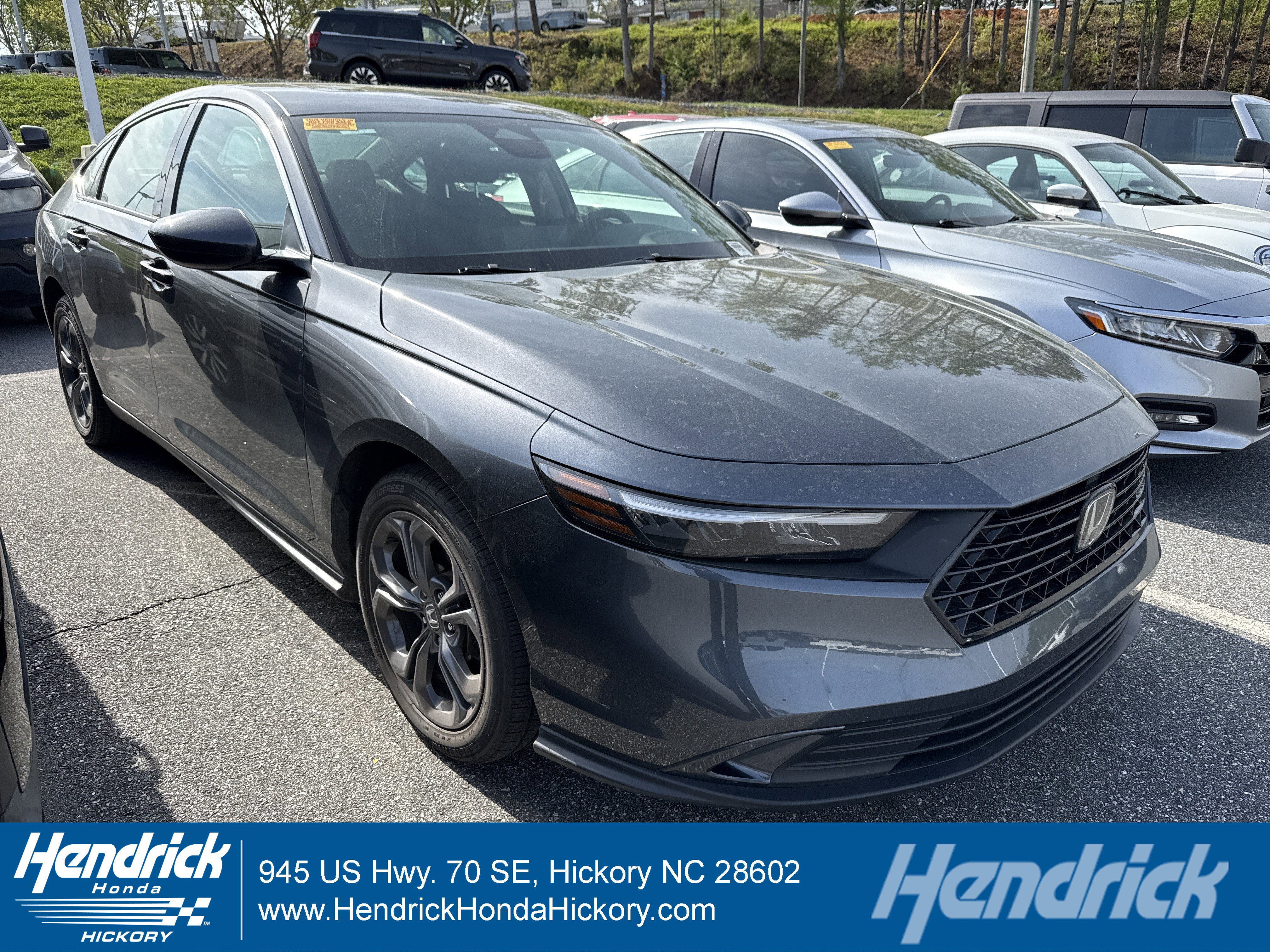 Used 2023 Honda Accord EX image 1
