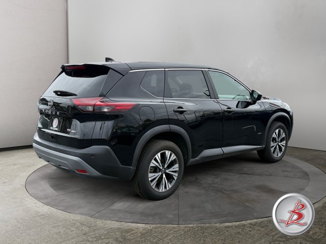 Used 2023 Nissan Rogue SV AWD/4WD image 7