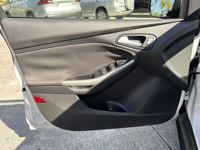 Used 2017 Ford Focus Titanium w/ Titanium Technology Package image 13