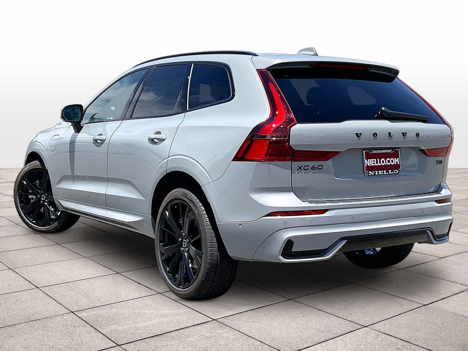 New 2026 Volvo XC60 T8 Ultra w/ Protection Package Premier AWD/4WD image 3