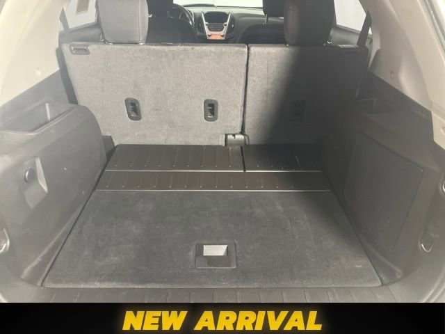 Used 2017 Chevrolet Equinox LS image 19