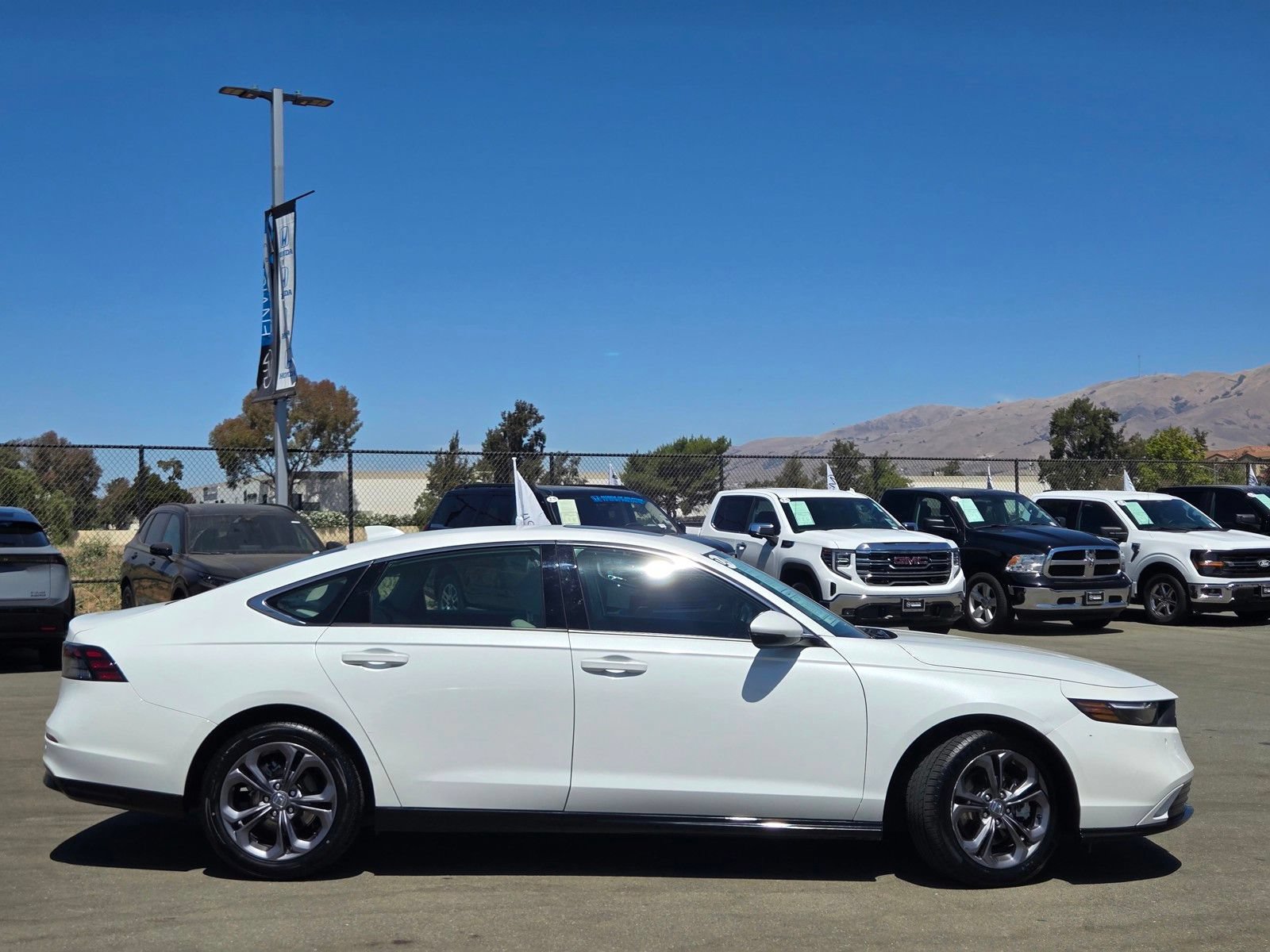Certified 2024 Honda Accord EX-L image 8