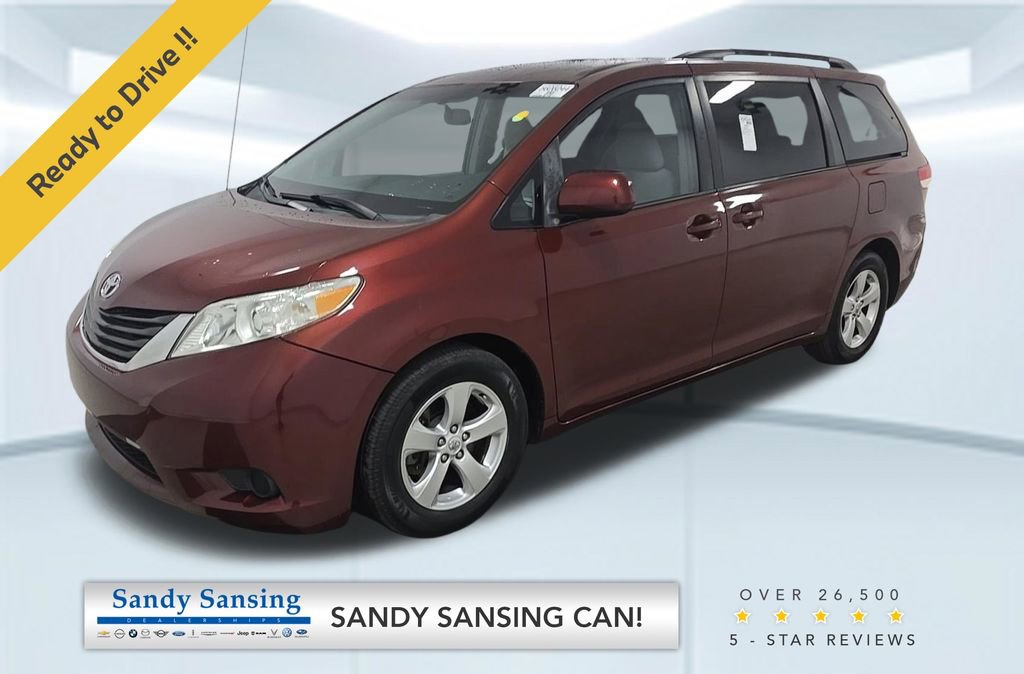 Used 2014 Toyota Sienna LE FWD video 1