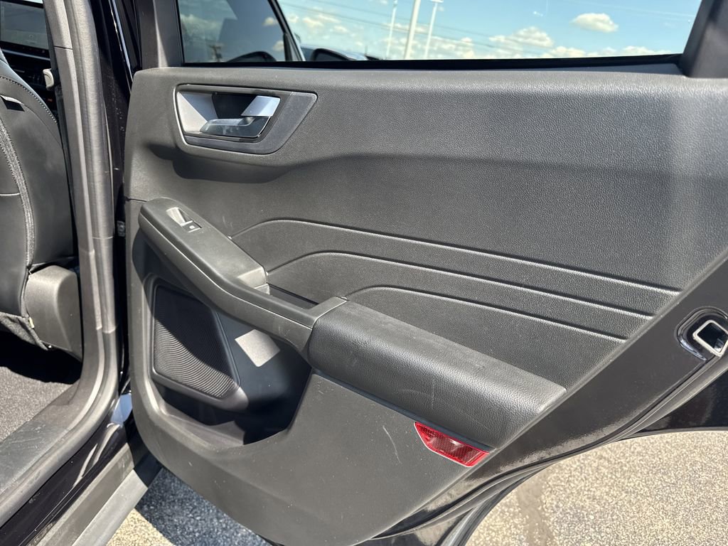 Certified 2023 Ford Escape ST-Line w/ Tech Pack #1 image 17