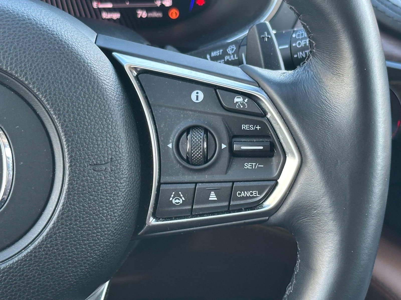 Used 2025 Acura MDX w/ Advance Package AWD/4WD image 23