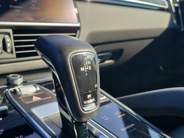 Certified 2023 Porsche Cayenne S Platinum AWD/4WD image 38