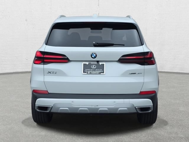Used 2025 BMW X5 xDrive40i w/ Parking Assistance Package AWD/4WD image 6
