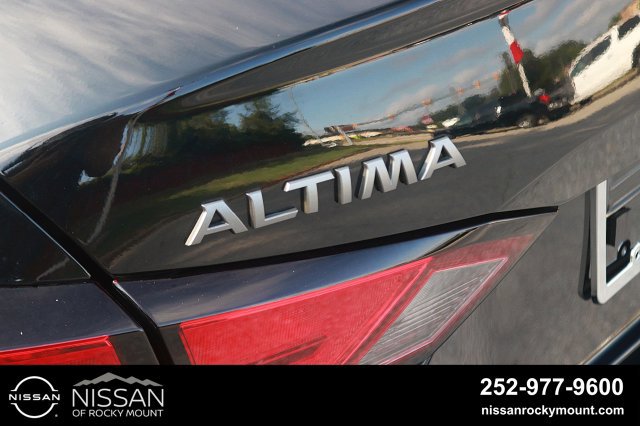 Certified 2025 Nissan Altima 2.5 S FWD image 9