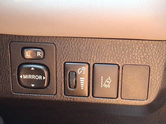 Used 2018 Toyota RAV4 Adventure w/ Plus Extra Value Package AWD/4WD image 25