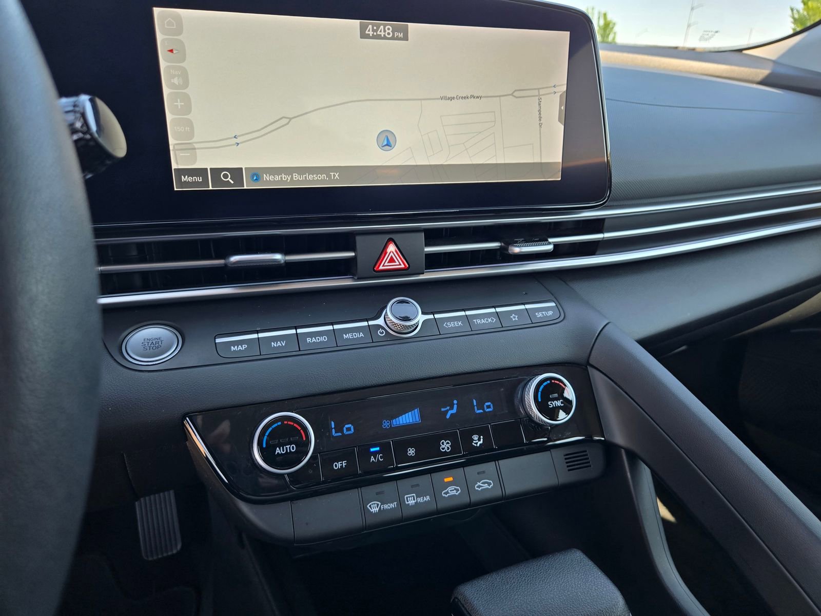 Used 2024 Hyundai Elantra SEL FWD image 14