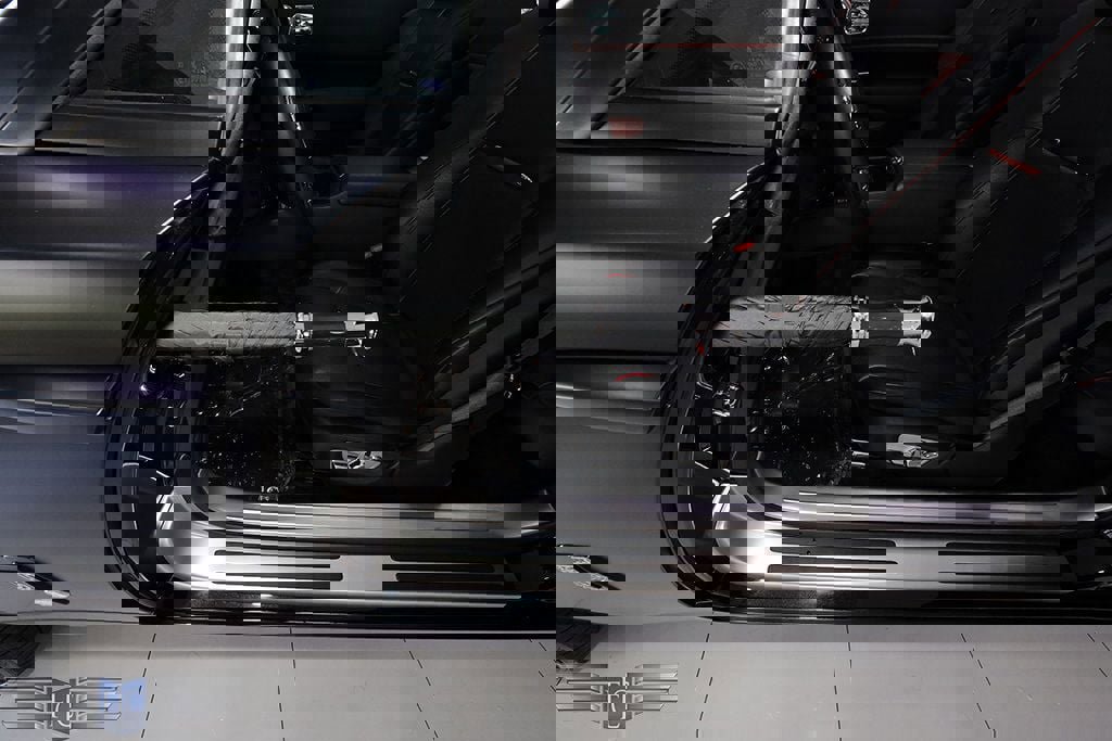 Used 2021 Rolls-Royce Dawn image 19