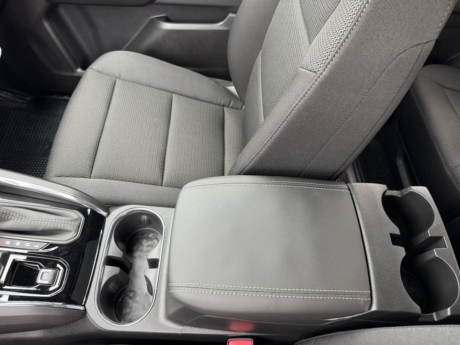 New 2026 GMC Canyon Elevation w/ Convenience Package image 14