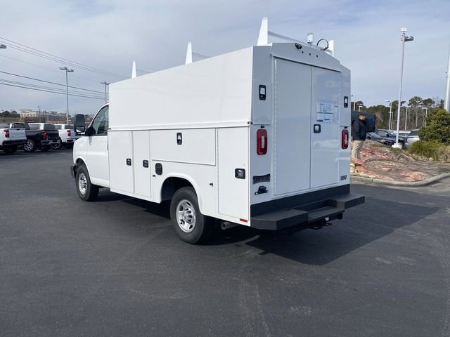 New 2025 Chevrolet Express 3500 w/ Power Convenience Package image 6