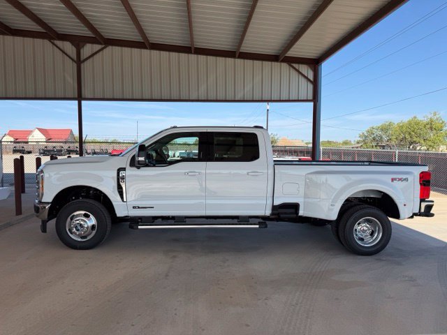 New 2026 Ford F350 Lariat w/ FX4 Off-Road Package AWD/4WD image 4