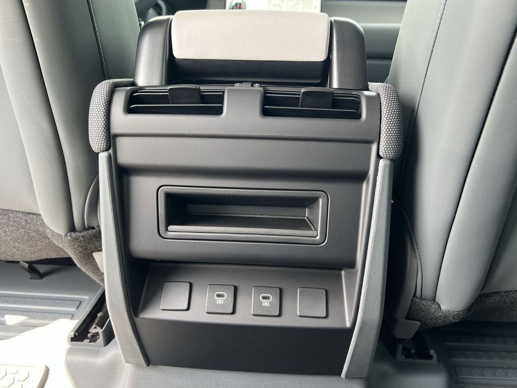 Certified 2025 Land Rover Defender 110 S AWD/4WD image 16