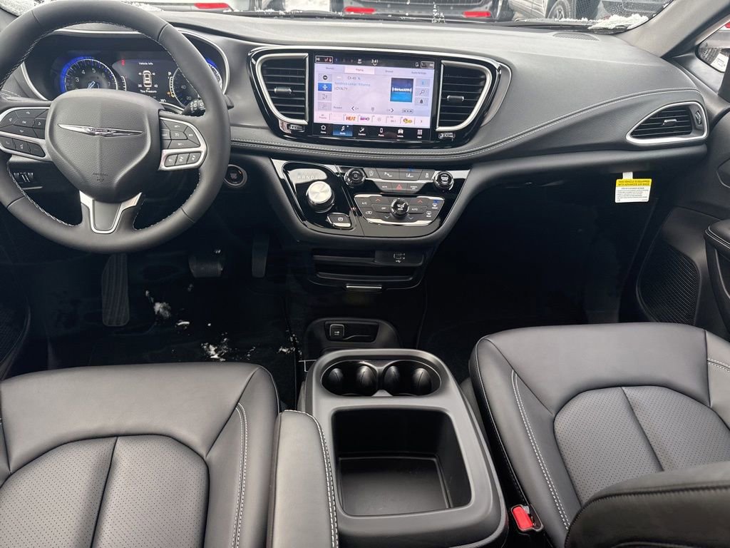 New 2026 Chrysler Pacifica Select image 11