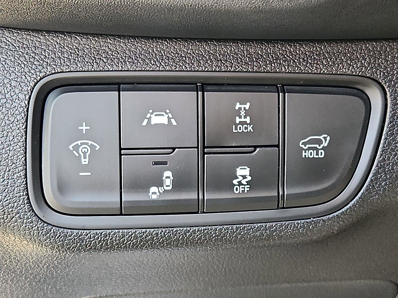 Used 2019 Hyundai Santa Fe AWD image 27