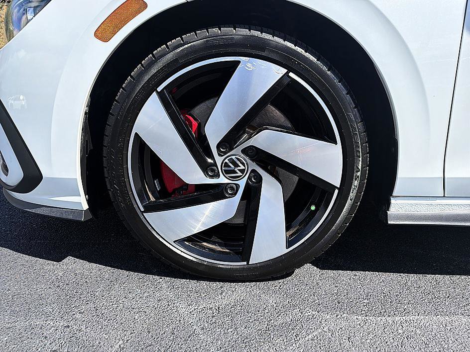 Used 2022 Volkswagen GTI SE image 13