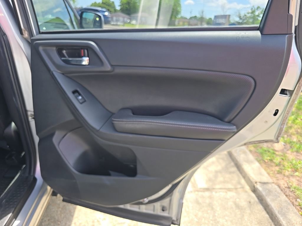 Used 2014 Subaru Forester 2.5i Limited w/ Popular Package #2 image 30