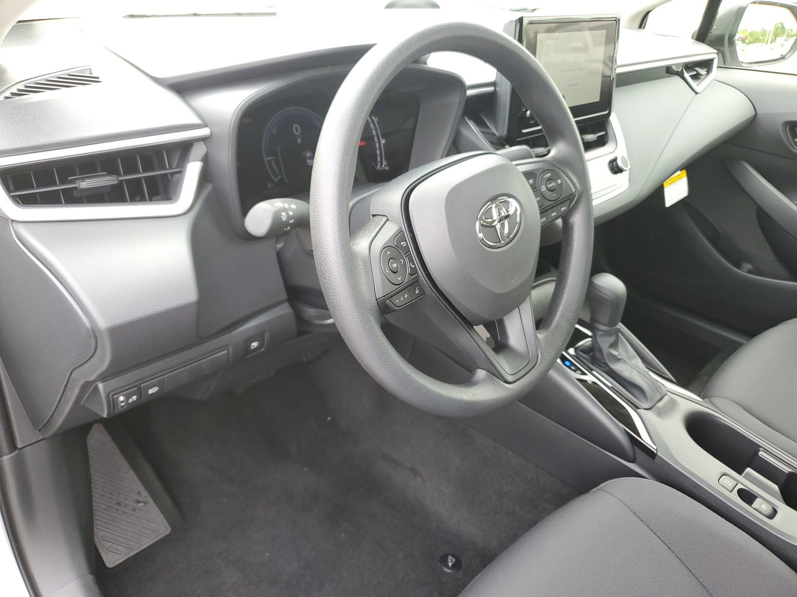 New 2026 Toyota Corolla LE FWD image 19
