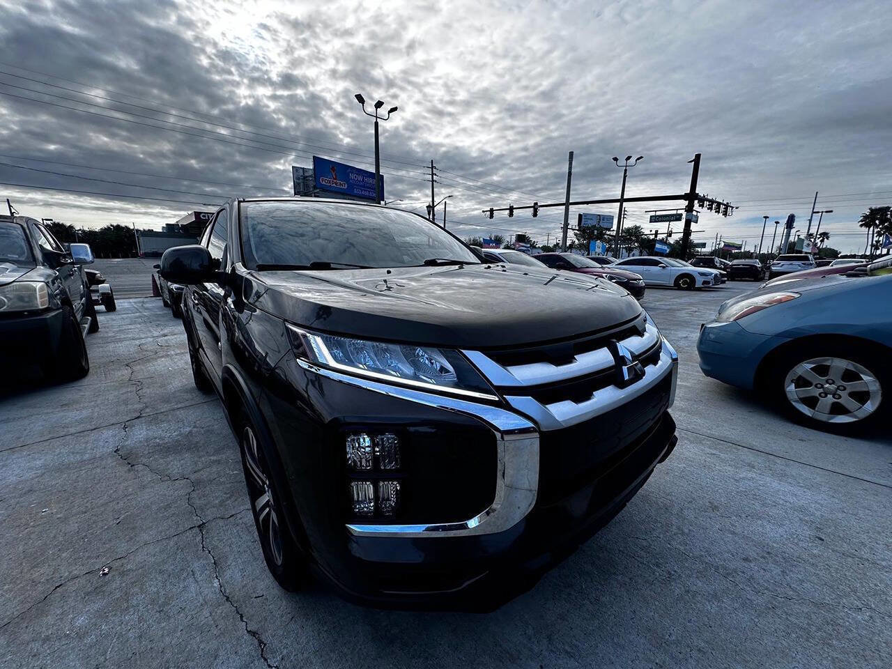 Used 2020 Mitsubishi Outlander Sport ES image 3