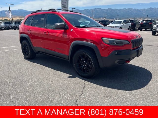 Used 2019 Jeep Cherokee Trailhawk w/ Comfort/Convenience Group AWD/4WD image 1