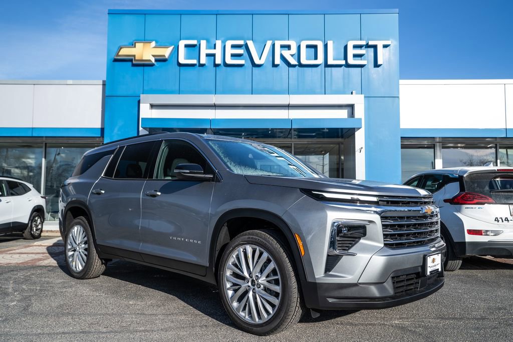 New 2026 Chevrolet Traverse LT image 1