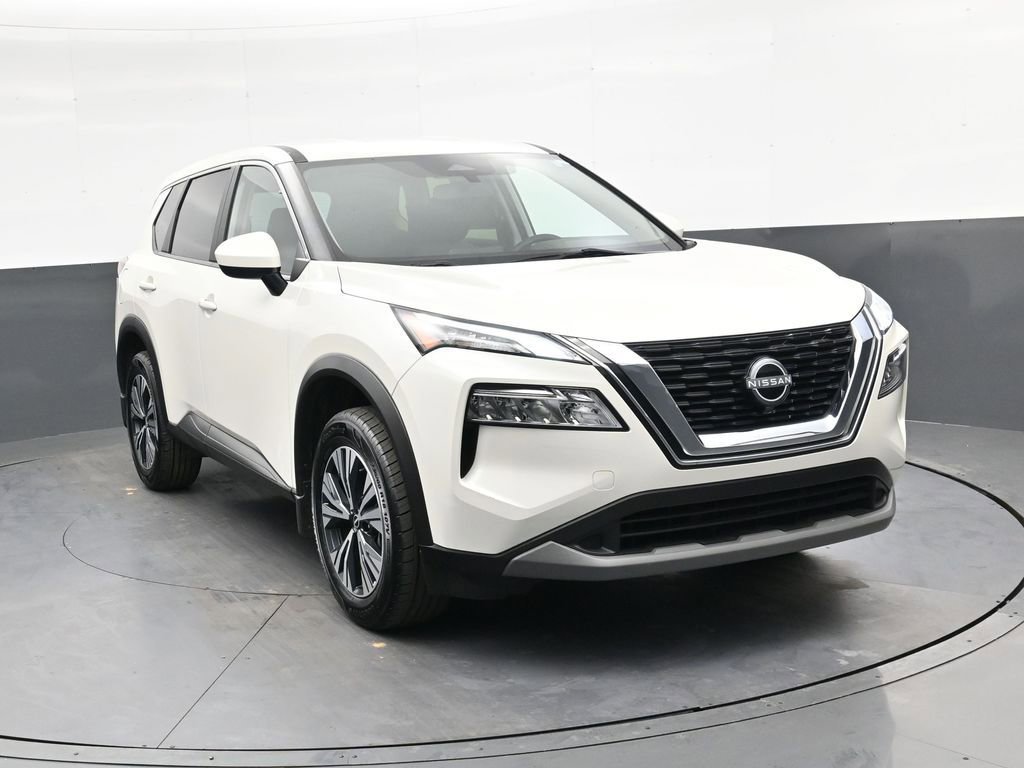 Used 2023 Nissan Rogue SV FWD image 2