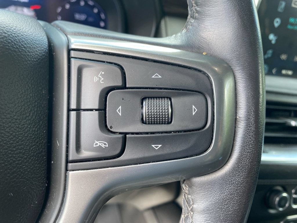 Used 2022 Chevrolet Tahoe Z71 w/ Luxury Package AWD/4WD image 20