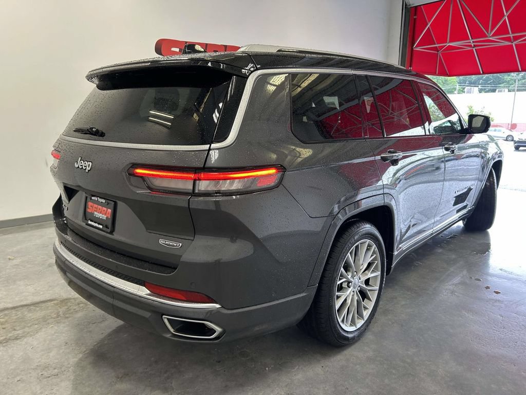 Used 2023 Jeep Grand Cherokee L Summit w/ Rear Seat Video Group I AWD/4WD image 3