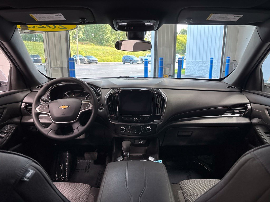 Used 2023 Chevrolet Traverse LT AWD/4WD image 11