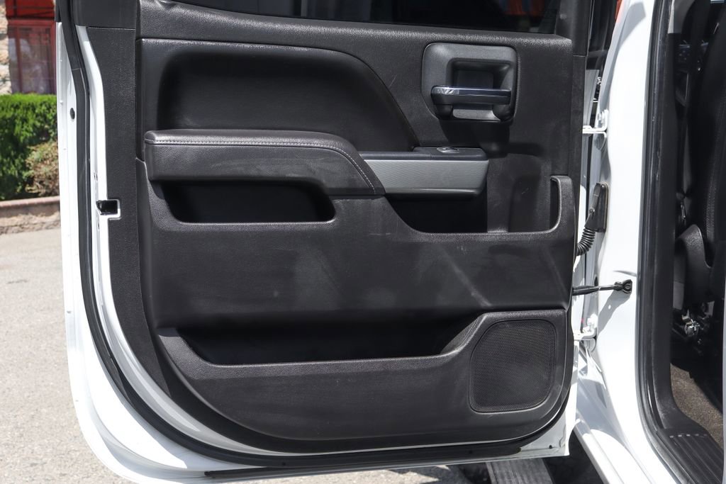 Used 2017 Chevrolet Silverado 2500 LTZ w/ Duramax Plus Package AWD/4WD image 44