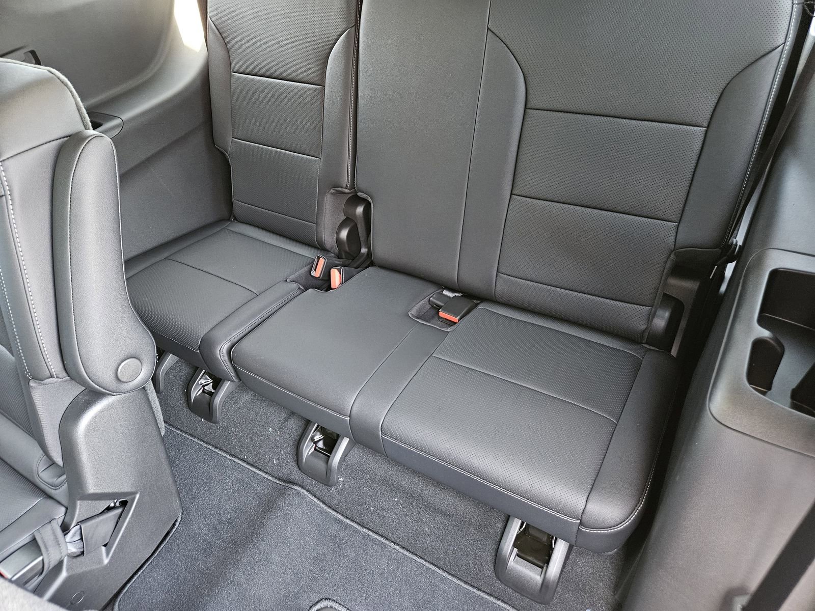 New 2026 Chevrolet Traverse LT FWD image 27