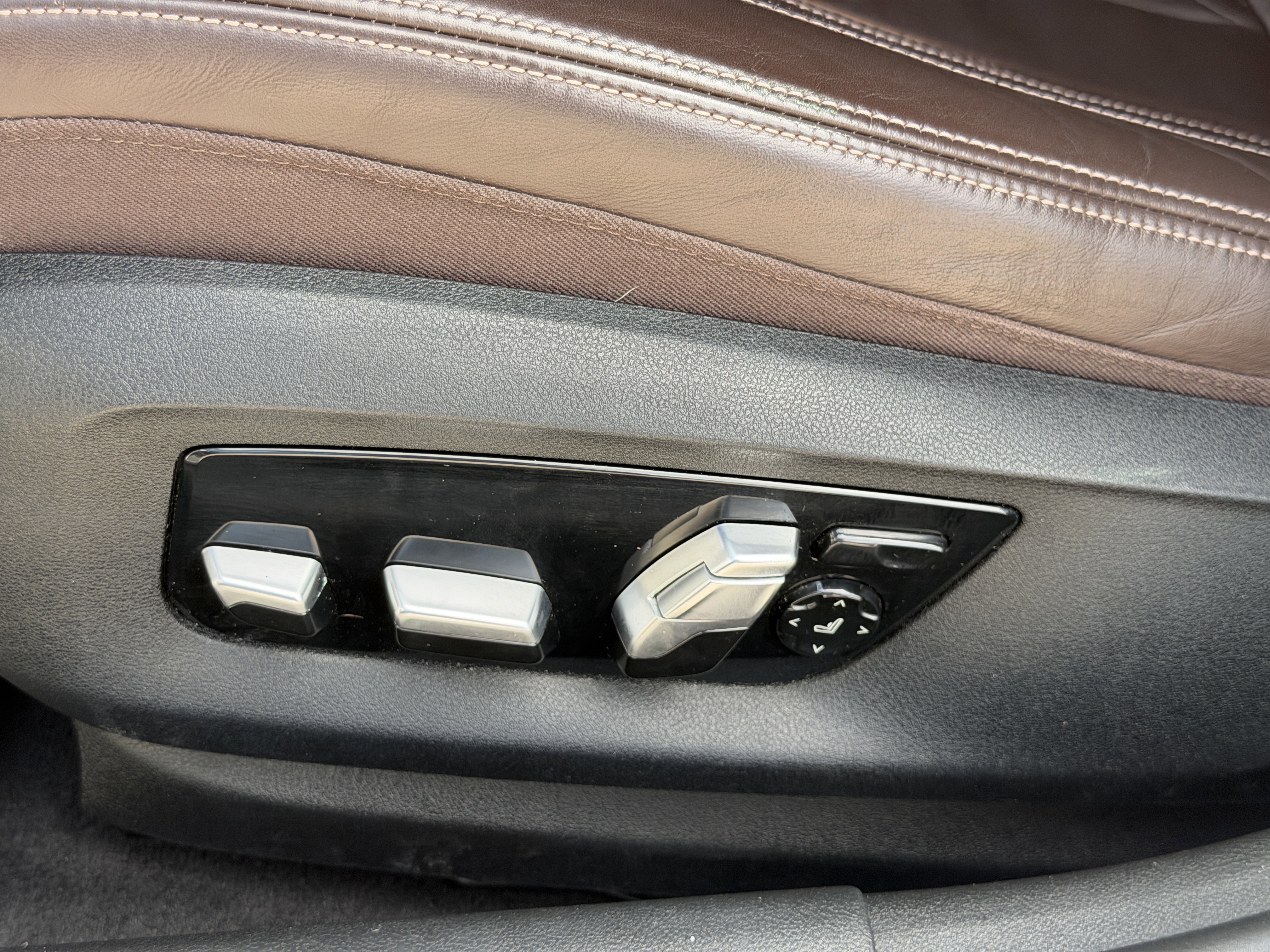 Used 2018 BMW 540i image 21