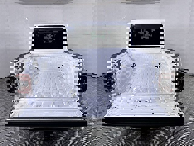 Used 2025 Jeep Gladiator Rubicon w/ Convenience Group image 27