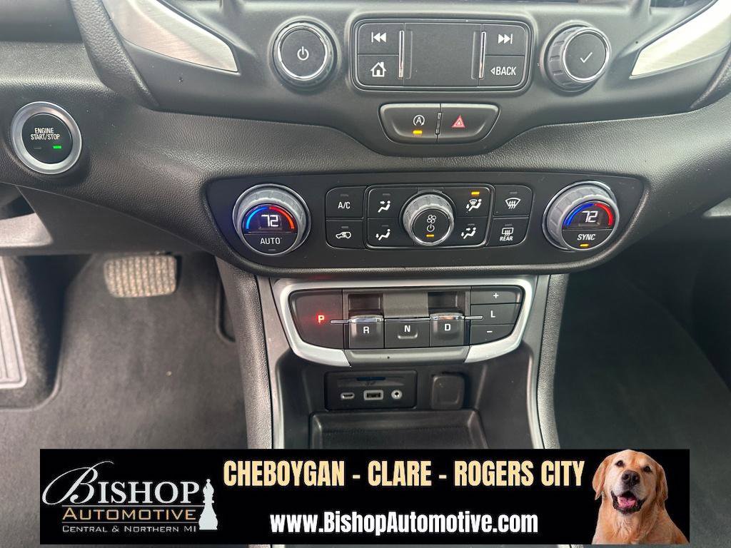 Used 2024 GMC Terrain SLT image 33