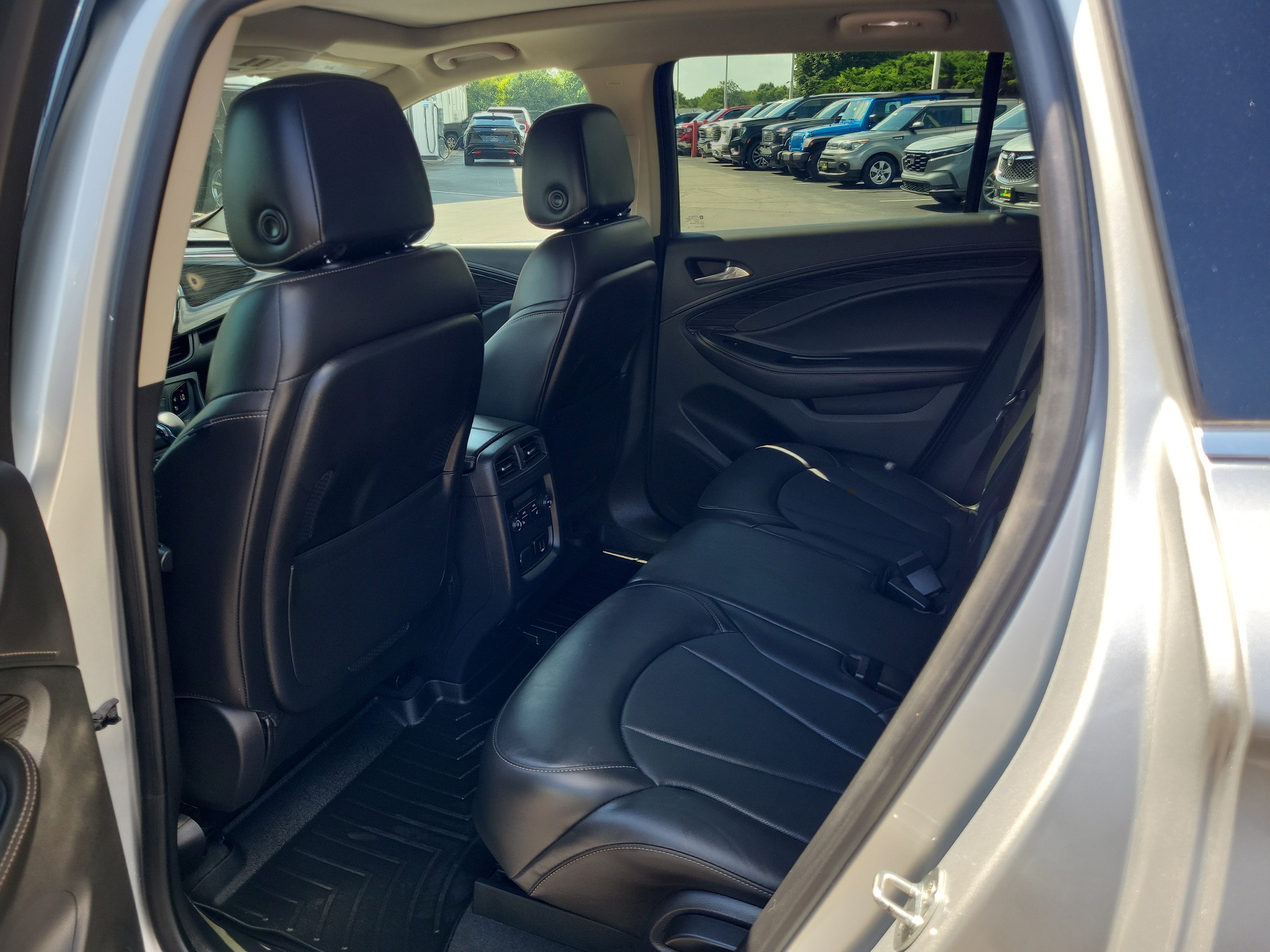 Used 2017 Buick Envision Premium AWD/4WD image 13