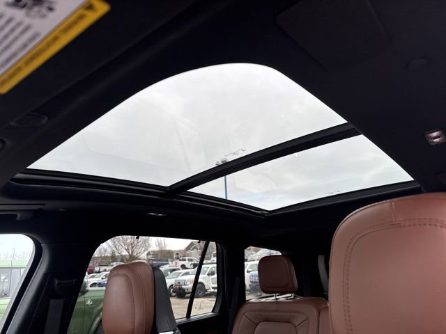 Used 2022 Lincoln Aviator Reserve w/ Equipment Group 201A image 20